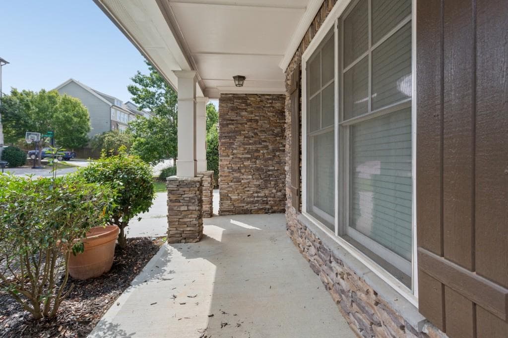 5 bedroom, 4 bathroom, 2,904 sq ft single family residence for sale at 2118 Garrison Way, Atlanta, GA 30318 — photo 9
