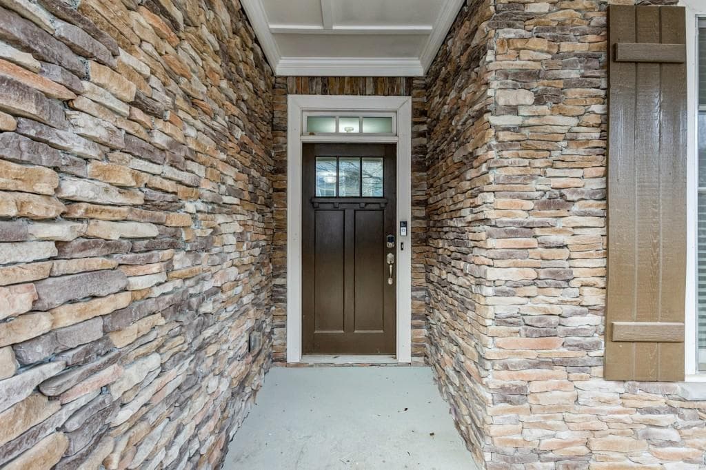5 bedroom, 4 bathroom, 2,904 sq ft single family residence for sale at 2118 Garrison Way, Atlanta, GA 30318 — photo 10