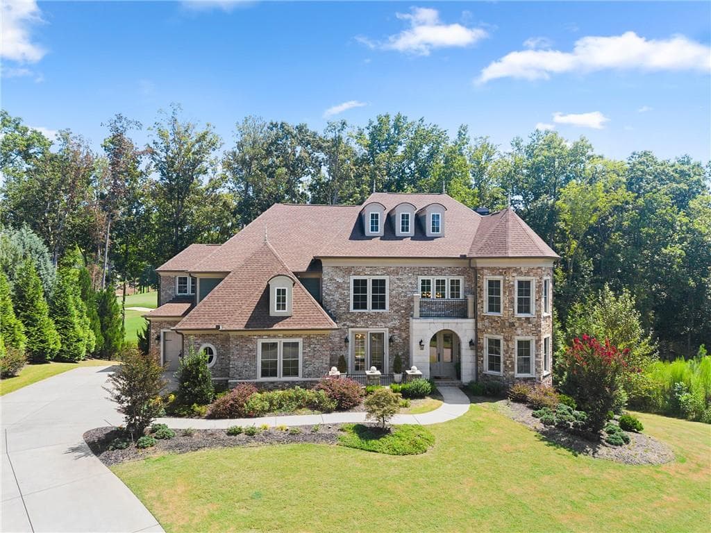 6 bedroom, 6 bathroom, 8,085 sq ft single family residence for sale at 516 Founders Drive, Alpharetta, GA 30004 — photo 2