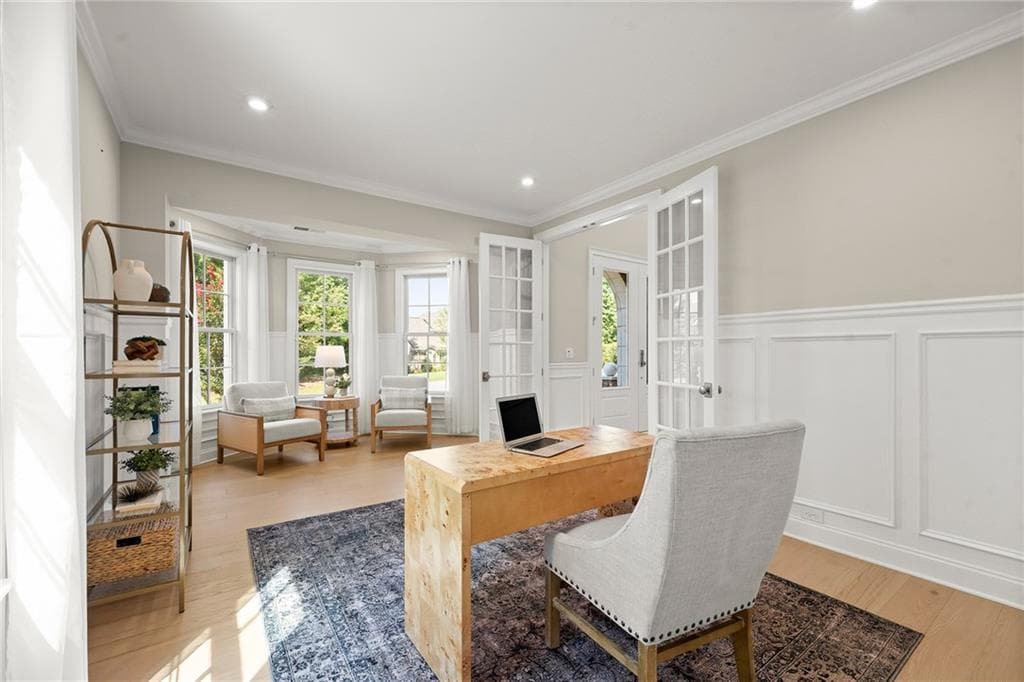 6 bedroom, 6 bathroom, 8,085 sq ft single family residence for sale at 516 Founders Drive, Alpharetta, GA 30004 — photo 6