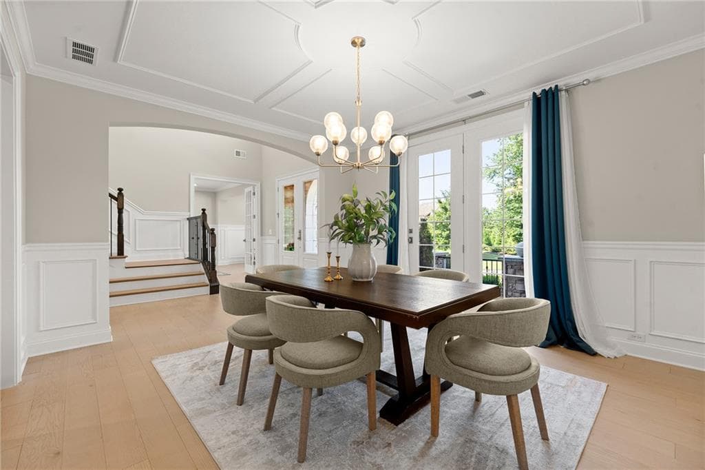 6 bedroom, 6 bathroom, 8,085 sq ft single family residence for sale at 516 Founders Drive, Alpharetta, GA 30004 — photo 7