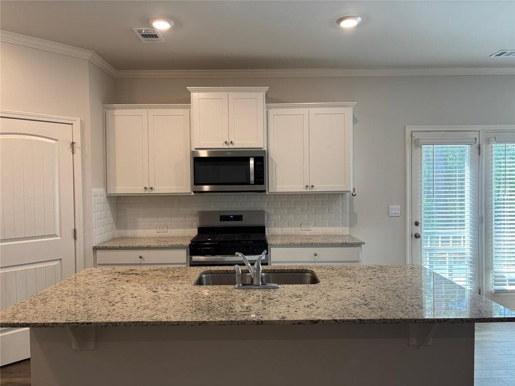 3 bedroom, 3 bathroom, 1,965 sq ft townhouse for rent at 3240 Greyton Drive, Buford, GA 30519 for $2,200 a month — photo 7