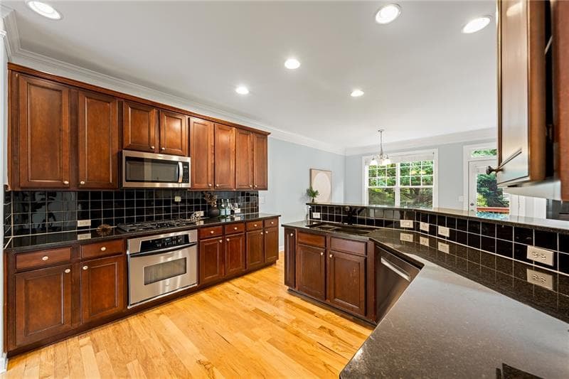 3 bedroom, 4 bathroom, 2,312 sq ft townhouse for sale at 2155 Yancy Lane, Brookhaven, GA 30319 — photo 6