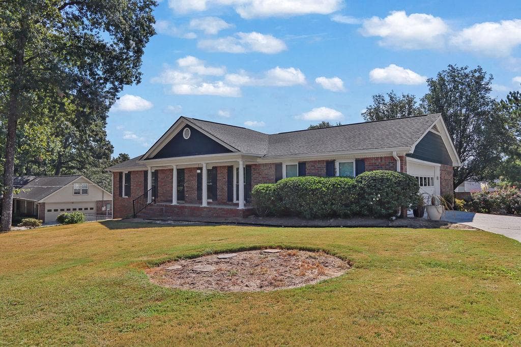 3 bedroom, 2 bathroom, 1,549 sq ft single family residence under contract at 3244 Pate Road, Snellville, GA 30078 — photo 6