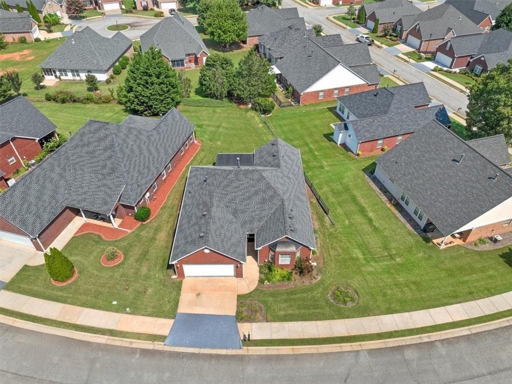 3 bedroom, 2 bathroom, 1,787 sq ft single family residence for sale at 293 Prominent Loop, Mcdonough, GA 30253 — photo 5