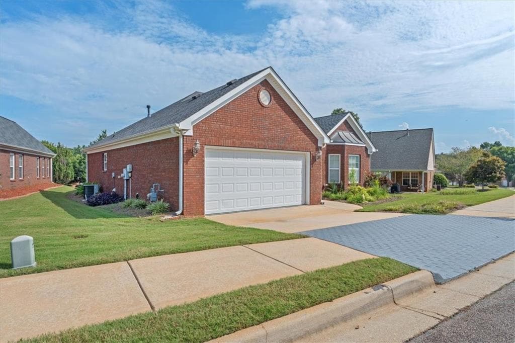 3 bedroom, 2 bathroom, 1,787 sq ft single family residence for sale at 293 Prominent Loop, Mcdonough, GA 30253 — photo 9