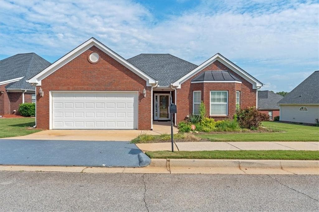 3 bedroom, 2 bathroom, 1,787 sq ft single family residence for sale at 293 Prominent Loop, Mcdonough, GA 30253 — photo 10