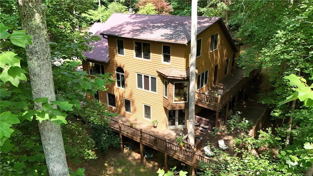 3 bedroom, 3 bathroom, 4,236 sq ft single family residence for sale at 187 Still Water Way, Demorest, GA 30535 — photo 3