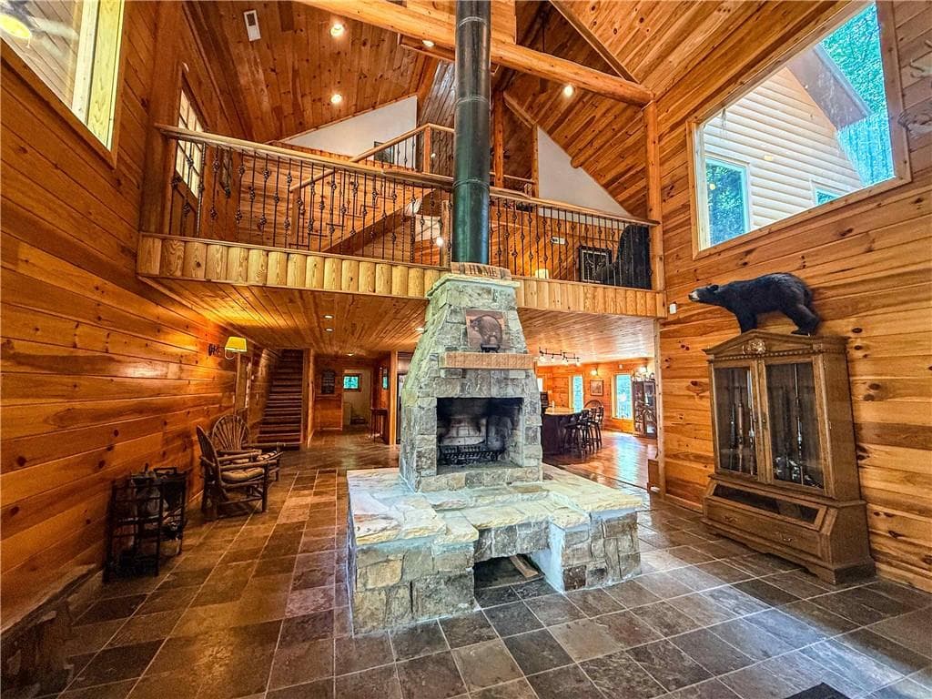 3 bedroom, 3 bathroom, 4,236 sq ft single family residence for sale at 187 Still Water Way, Demorest, GA 30535 — photo 6