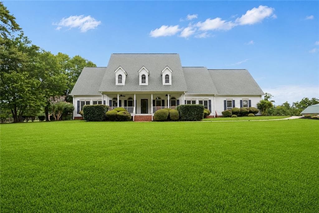 7 bedroom, 5 bathroom, 4,291 sq ft single family residence under contract at 2800 S Highway 16, Carrollton, GA 30116