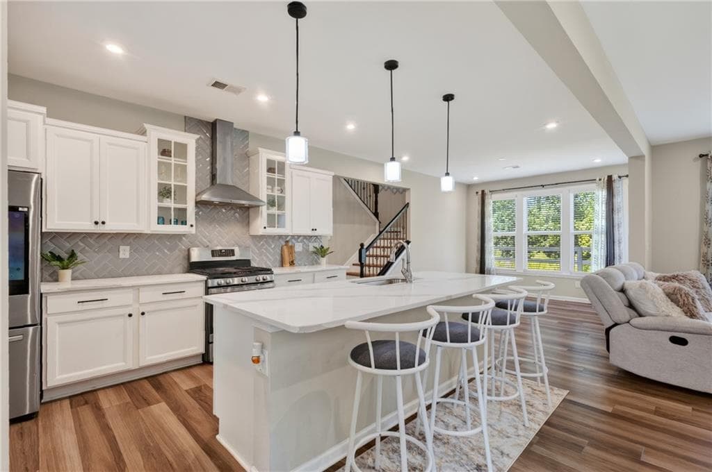 5 bedroom, 4 bathroom, 2,800 sq ft single family residence for sale at 8080 Brewton Bend, Ball Ground, GA 30107 — photo 4