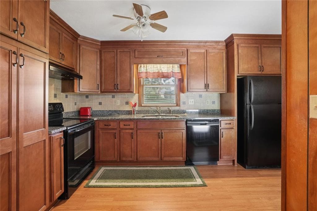 3 bedroom, 2 bathroom, 1,567 sq ft single family residence for sale at 2833 Crabapple Circle, Dacula, GA 30019 — photo 3