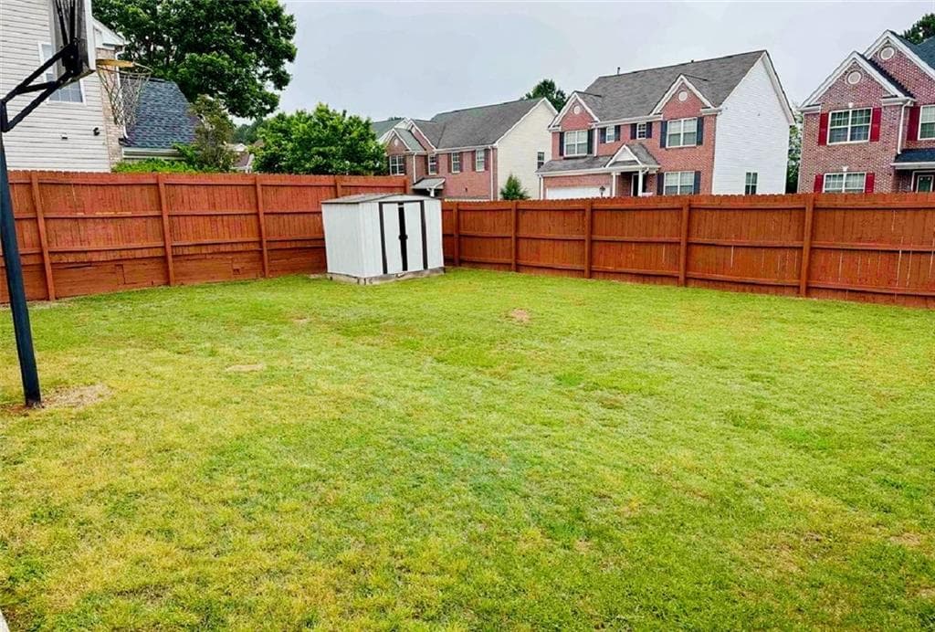 4 bedroom, 3 bathroom, 2,818 sq ft single family residence for rent at 1133 Hawthorn Lane, Grayson, GA 30017 for $2,950 a month — photo 10