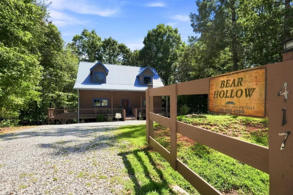 3 bedroom, 3 bathroom, 2,745 sq ft single family residence for sale at 417 Hickory Ridge Drive, Cleveland, GA 30528 — photo 10