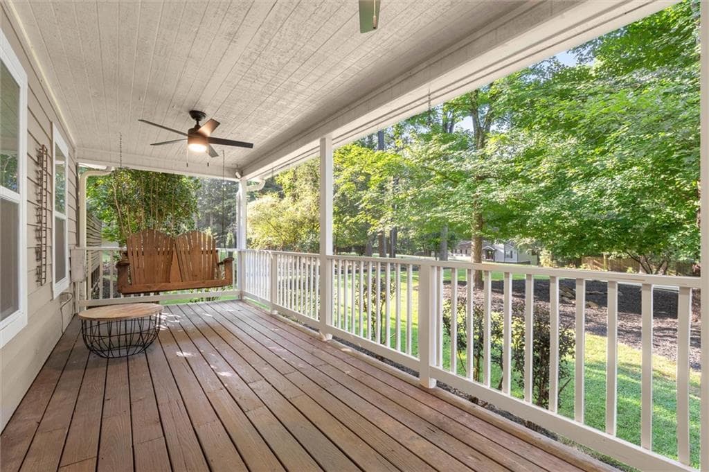 3 bedroom, 2 bathroom, 2,436 sq ft single family residence under contract at 918 Victoria Landing Drive, Woodstock, GA 30189 — photo 7