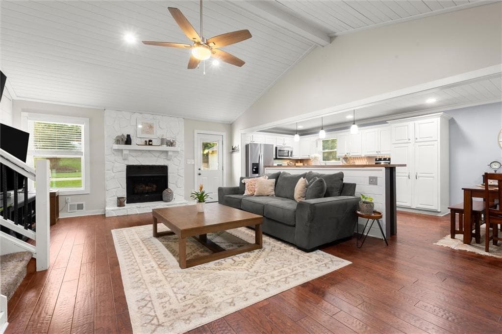 3 bedroom, 2 bathroom, 2,436 sq ft single family residence under contract at 918 Victoria Landing Drive, Woodstock, GA 30189 — photo 10