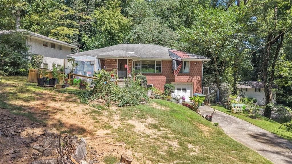 2 bedroom, 2 bathroom, 1,396 sq ft single family residence for sale at 511 Collier Ridge Drive, Atlanta, GA 30318 — photo 3