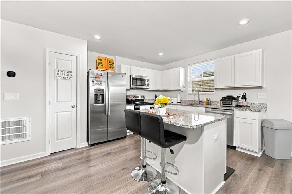 3 bedroom, 2 bathroom, 1,276 sq ft single family residence for sale at 377 Cartecay Drive, Calhoun, GA 30701 — photo 7