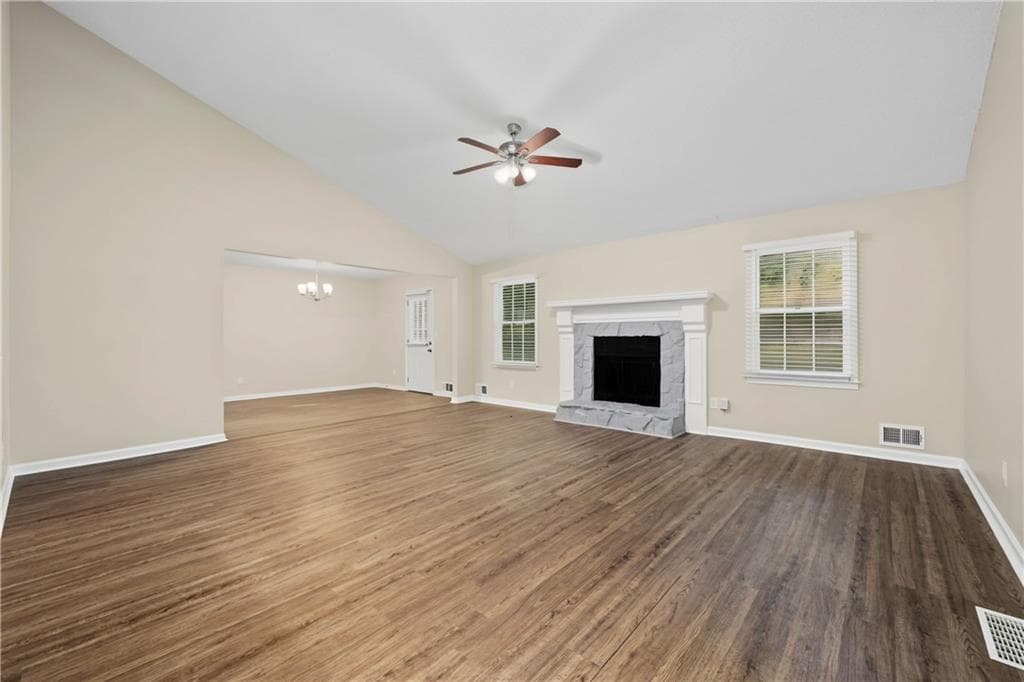 3 bedroom, 2 bathroom, 1,551 sq ft single family residence for sale at 654 Village Creek Drive, Lilburn, GA 30047 — photo 4