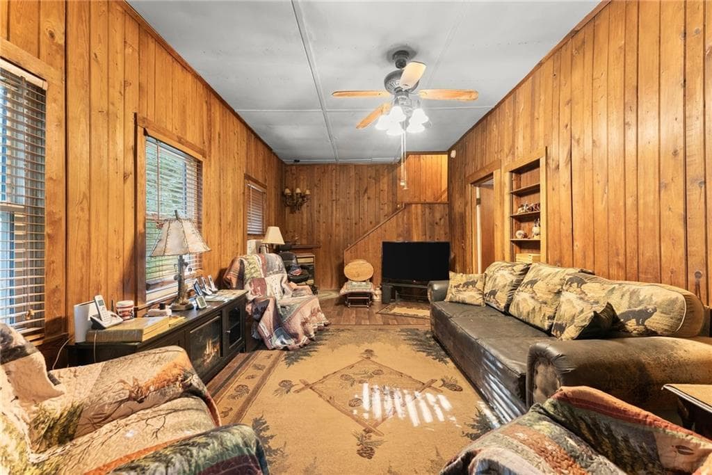 2 bedroom, 2 bathroom, 1,002 sq ft single family residence for sale at 5351 Highway 19, Dahlonega, GA 30533 — photo 6