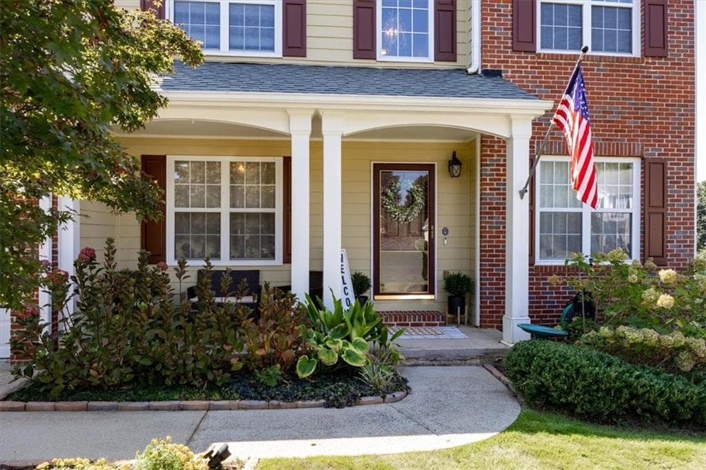 5 bedroom, 4 bathroom, 2,685 sq ft single family residence for sale at 3975 Pocono Way, Marietta, GA 30064 — photo 4