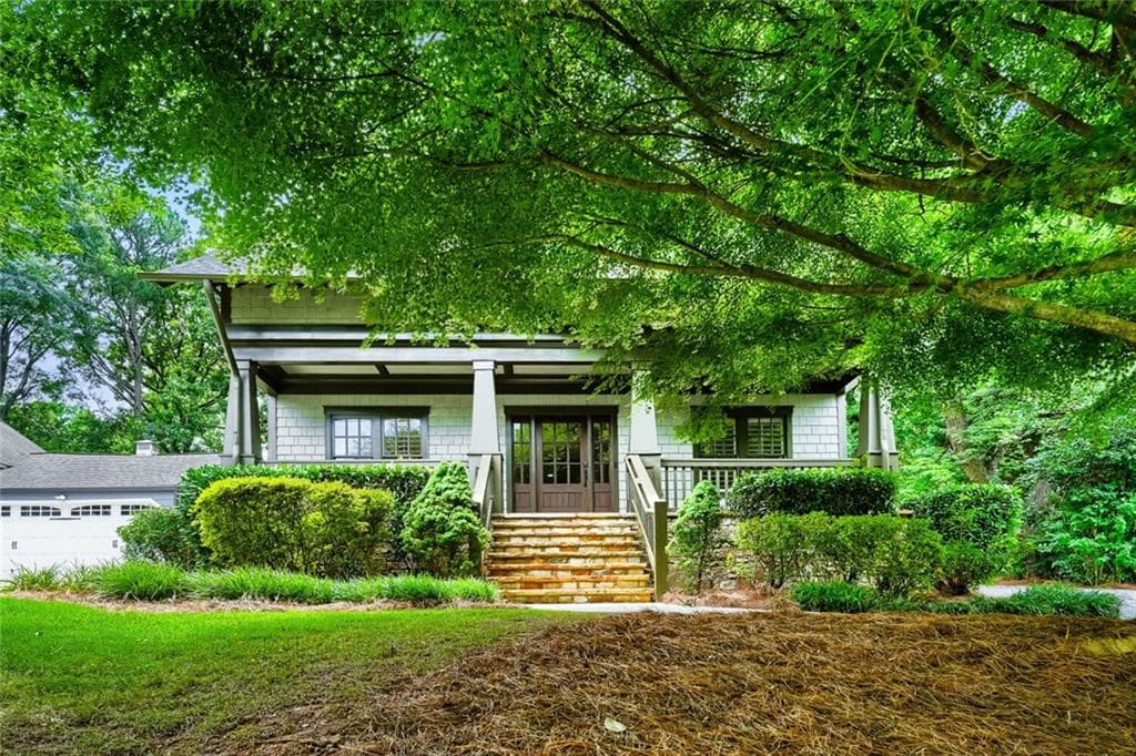 5 bedroom, 5 bathroom, 4,000 sq ft single family residence for sale at 3406 Keswick Court, Chamblee, GA 30341 — photo 3