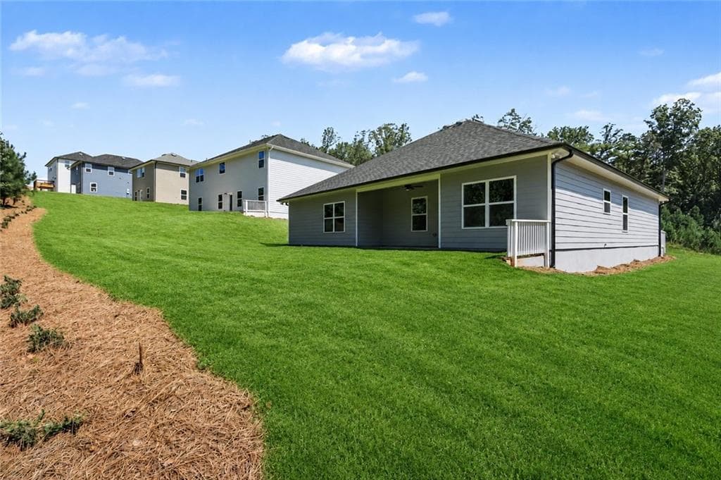 4 bedroom, 2 bathroom, 1,902 sq ft single family residence under contract at 211 Thunder Valley, Dawsonville, GA 30534 — photo 4