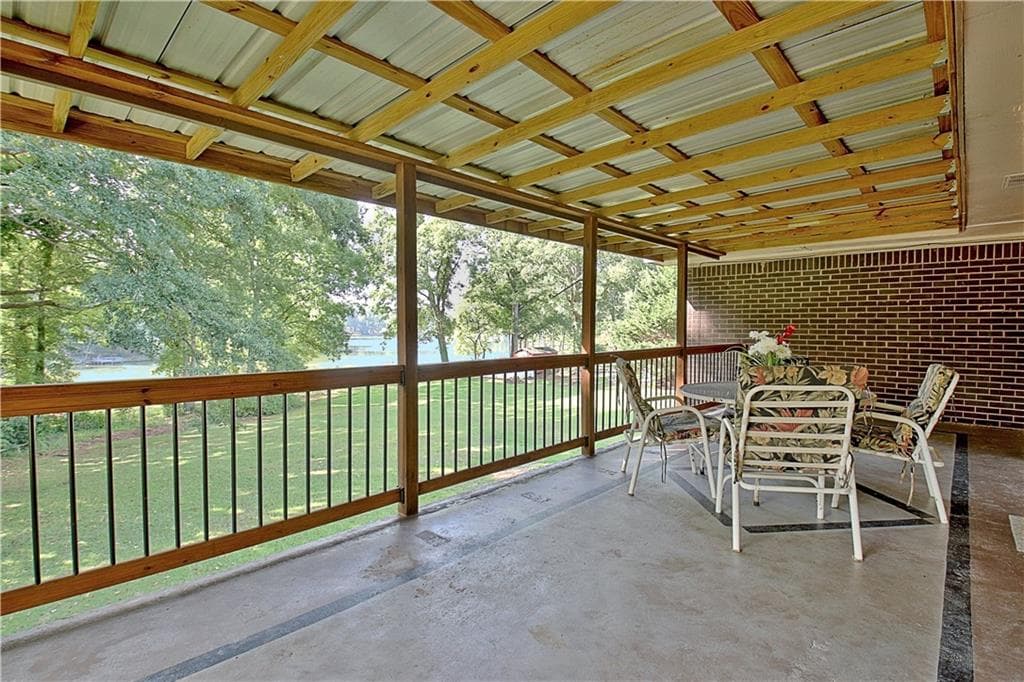 4 bedroom, 3 bathroom, 1,790 sq ft single family residence for sale at 45 North Drive, Hampton, GA 30228 — photo 2