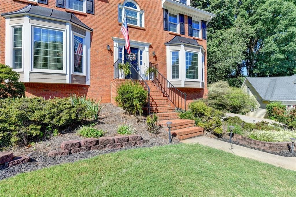4 bedroom, 3 bathroom, 3,293 sq ft single family residence for sale at 1835 Talbot Court, Lawrenceville, GA 30044 — photo 4