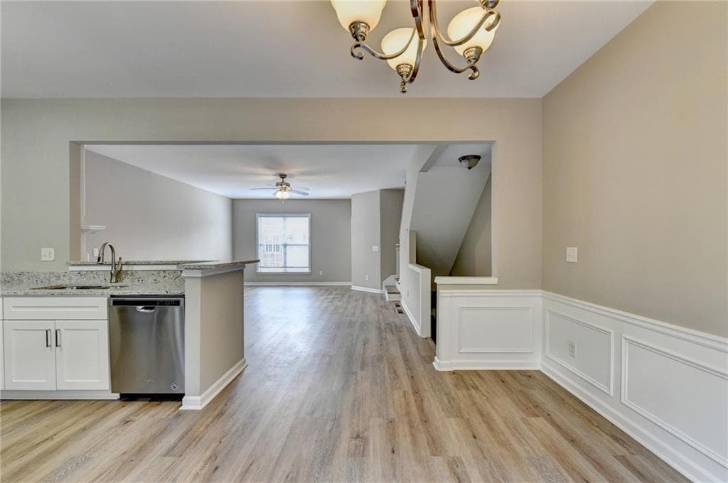 4 bedroom, 4 bathroom, 1,792 sq ft townhouse for rent at 4005 Edgecomb Drive, Roswell, GA 30075 for $2,950 a month — photo 10
