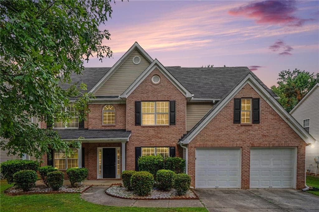 5 bedroom, 3 bathroom, 3,272 sq ft single family residence for sale at 4043 Roxberry Hill Lane, Buford, GA 30518 — photo 2