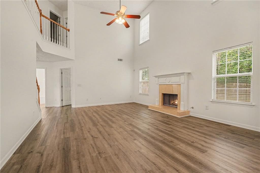 5 bedroom, 3 bathroom, 3,272 sq ft single family residence for sale at 4043 Roxberry Hill Lane, Buford, GA 30518 — photo 5