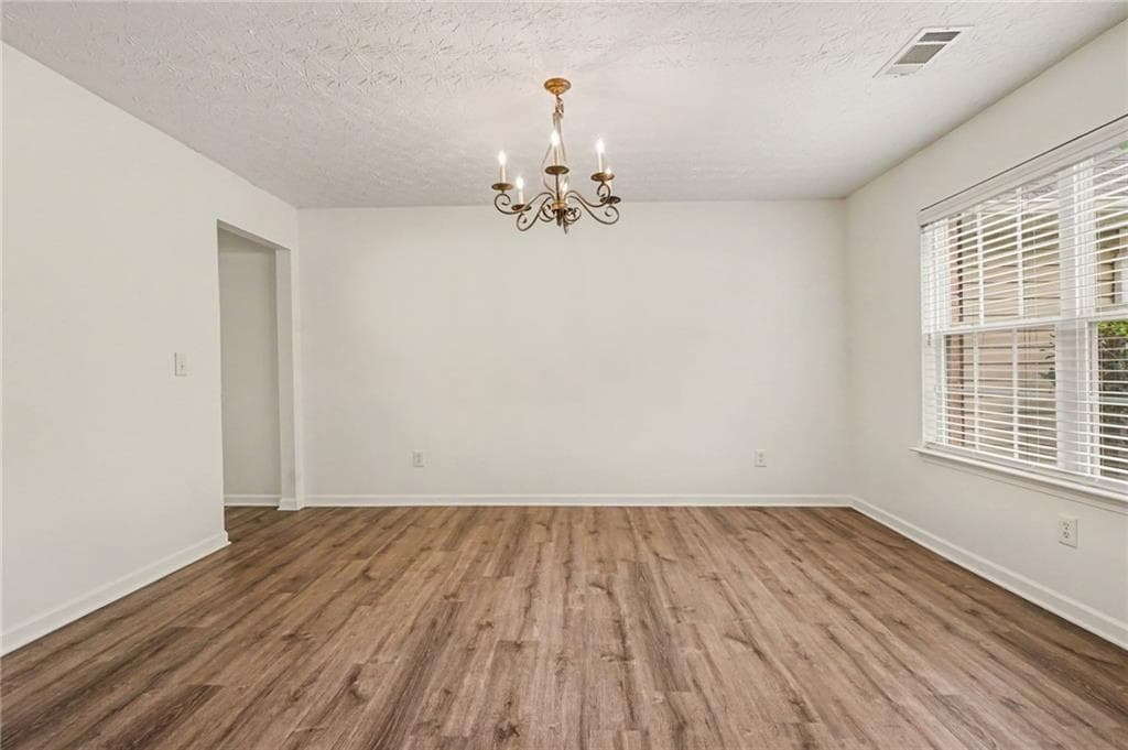 5 bedroom, 3 bathroom, 3,272 sq ft single family residence for sale at 4043 Roxberry Hill Lane, Buford, GA 30518 — photo 10