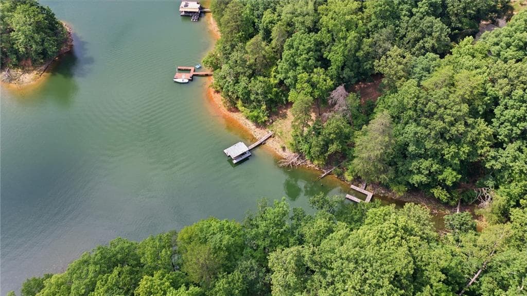 4 bedroom, 3 bathroom, 3,020 sq ft single family residence for sale at 2251 Skyline Drive, Gainesville, GA 30501 — photo 4
