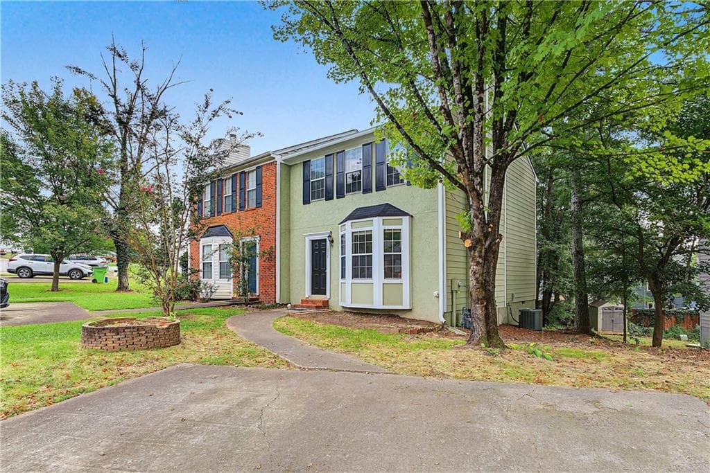 2 bedroom, 3 bathroom, 1,246 sq ft townhouse for sale at 1517 Cedar Bluff Trail, Marietta, GA 30062 — photo 2