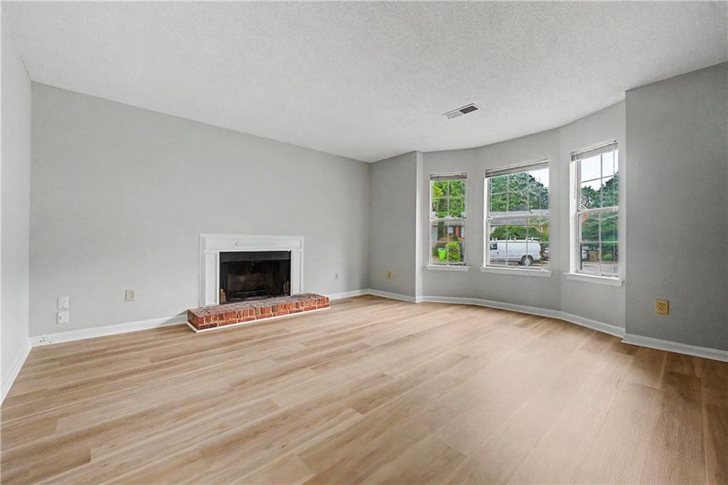 2 bedroom, 3 bathroom, 1,246 sq ft townhouse for sale at 1517 Cedar Bluff Trail, Marietta, GA 30062 — photo 4