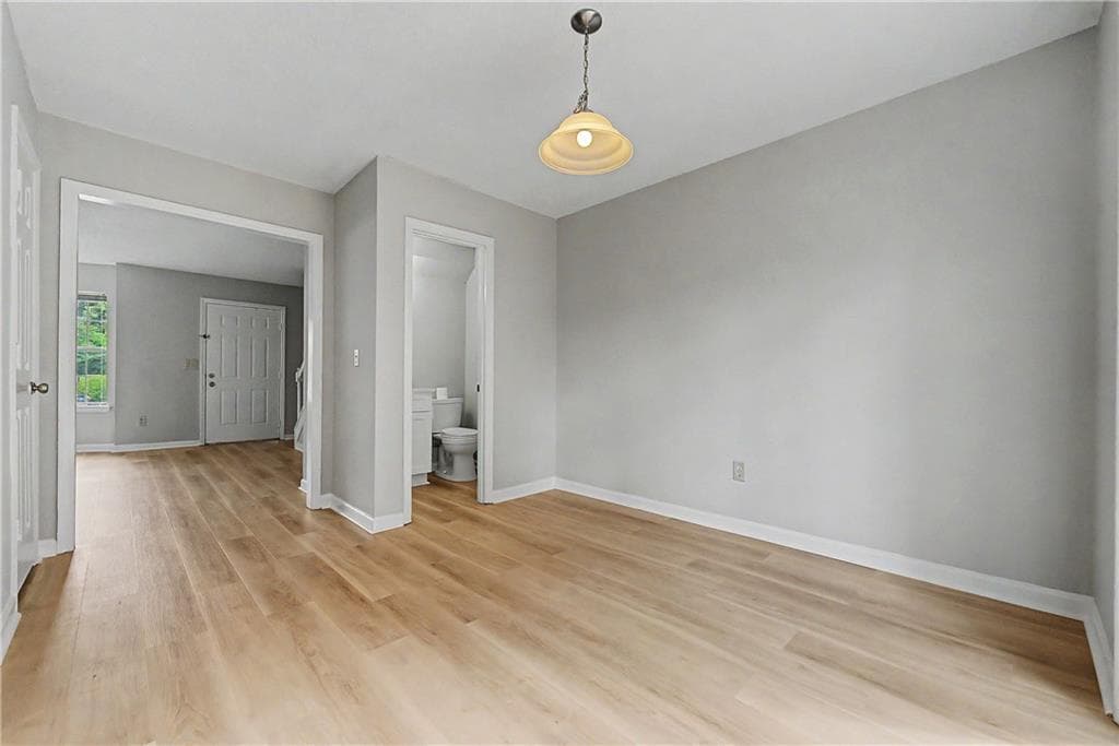 2 bedroom, 3 bathroom, 1,246 sq ft townhouse for sale at 1517 Cedar Bluff Trail, Marietta, GA 30062 — photo 6