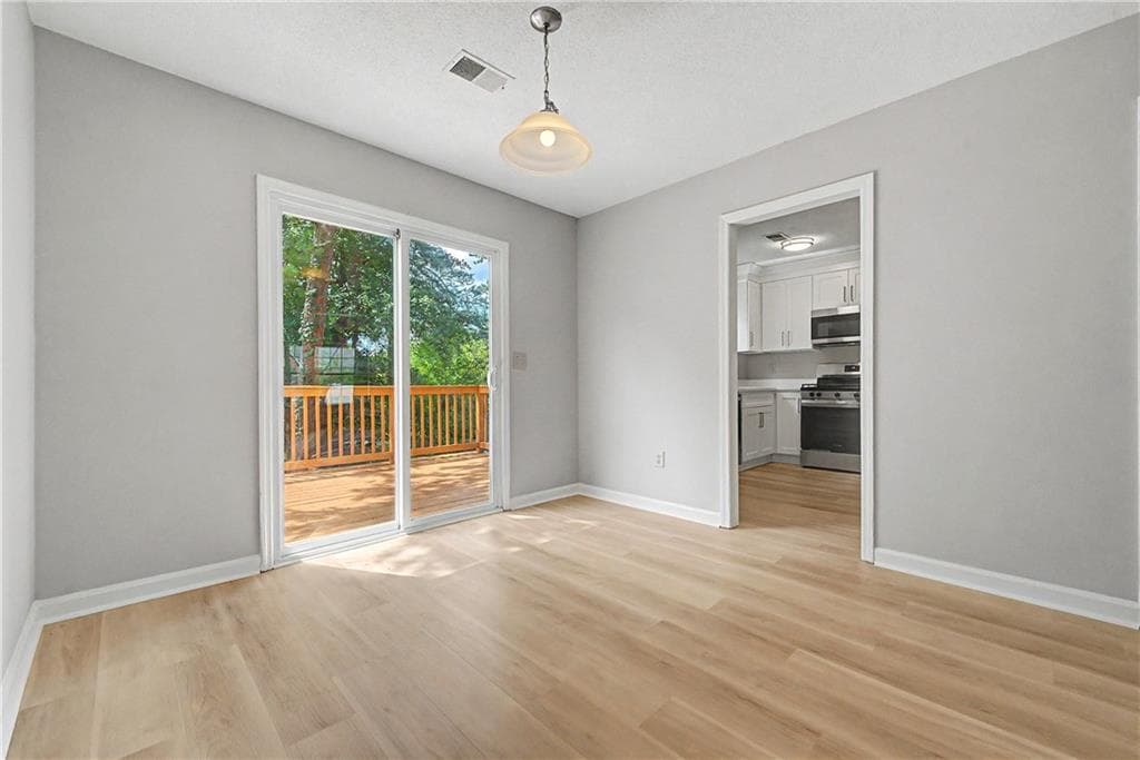 2 bedroom, 3 bathroom, 1,246 sq ft townhouse for sale at 1517 Cedar Bluff Trail, Marietta, GA 30062 — photo 7