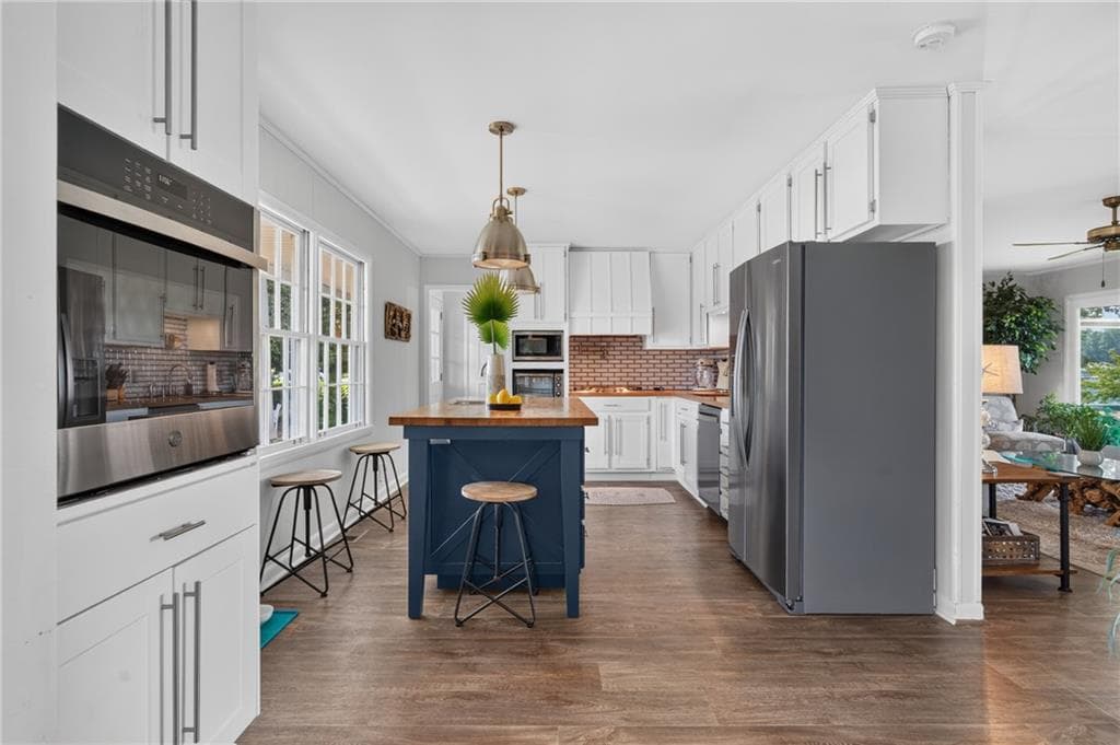 3 bedroom, 2 bathroom, 1,624 sq ft single family residence under contract at 197 Lakeshore Circle, Milledgeville, GA 31061 — photo 8