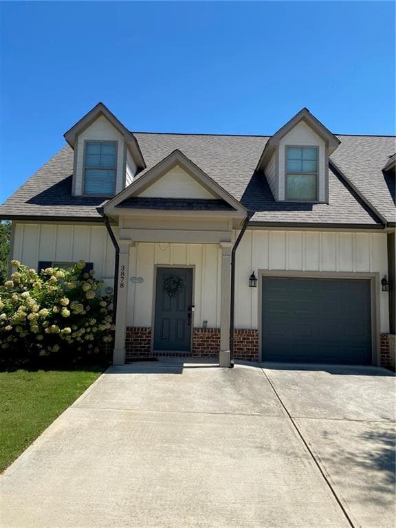 3 bedroom, 3 bathroom, 1,506 sq ft home for sale at 3878 Valley View Court, Gainesville, GA