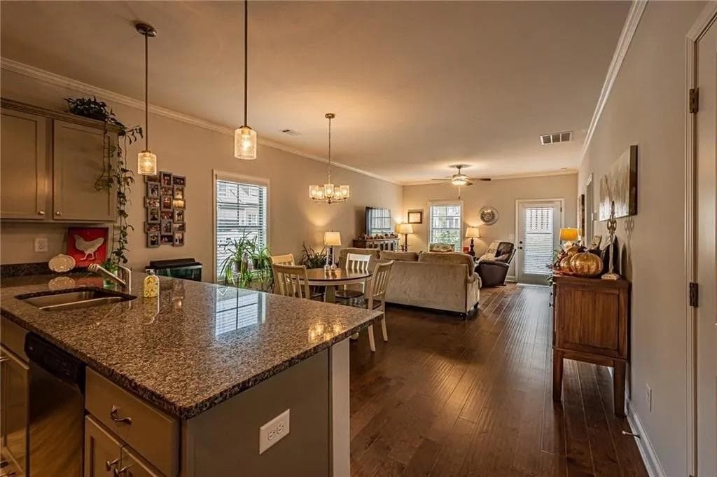 3 bedroom, 3 bathroom, 1,506 sq ft townhouse for sale at 3878 Valley View Court, Gainesville, GA 30501 — photo 7