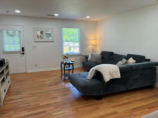 4 bedroom, 3 bathroom, 3,100 sq ft single family residence for sale at 1611 Carlton Avenue, Stone Mountain, GA 30087 — photo 4
