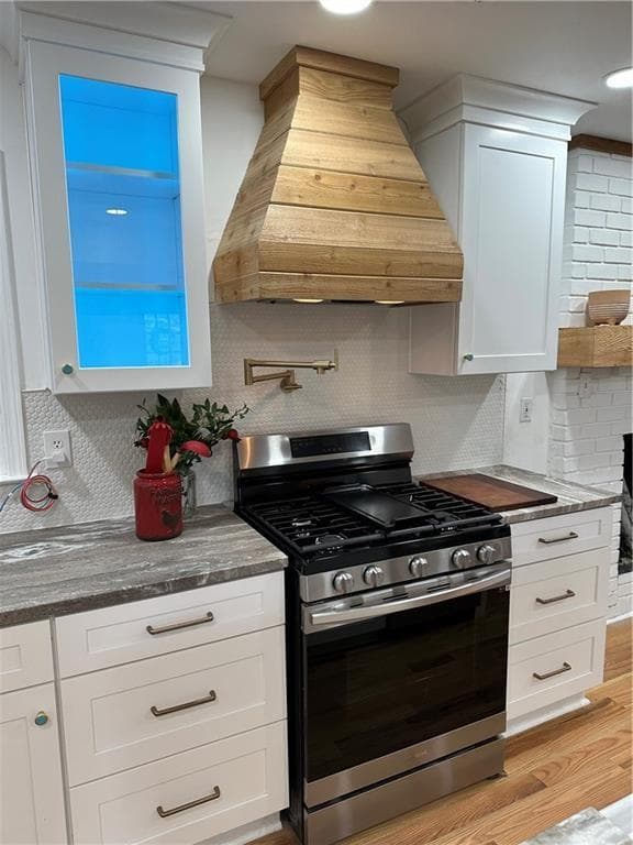 4 bedroom, 3 bathroom, 3,100 sq ft single family residence for sale at 1611 Carlton Avenue, Stone Mountain, GA 30087 — photo 6