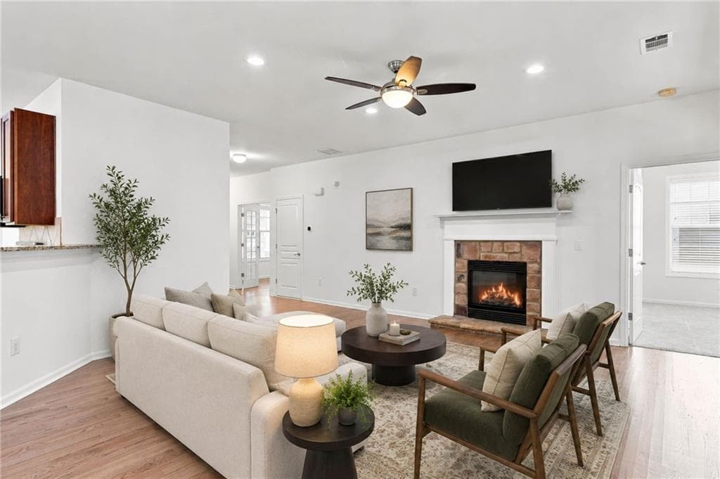 2 bedroom, 2 bathroom, 1,598 sq ft single family residence for sale at 238 Balsam Drive, Canton, GA 30114 — photo 8