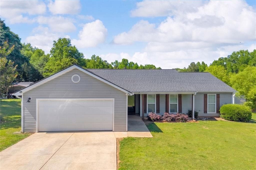 3 bedroom, 2 bathroom, 1,490 sq ft single family residence under contract at 163 Ridgeland Drive, Maysville, GA 30558