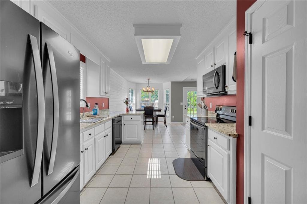 3 bedroom, 2 bathroom, 1,490 sq ft single family residence under contract at 163 Ridgeland Drive, Maysville, GA 30558 — photo 8