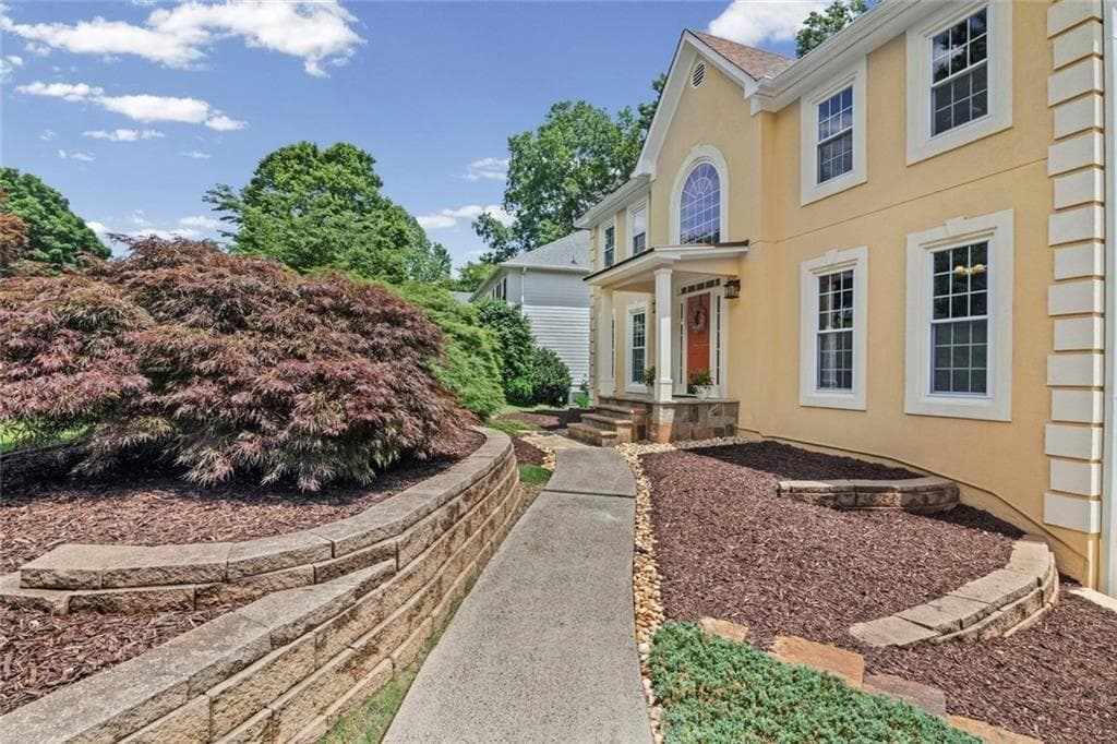4 bedroom, 4 bathroom, 3,722 sq ft single family residence for sale at 3873 Beacon Street, Marietta, GA 30062 — photo 5