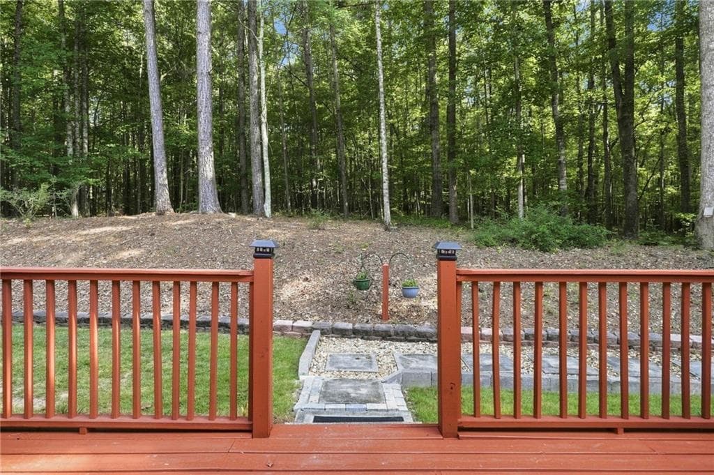 4 bedroom, 3 bathroom, 3,349 sq ft single family residence for sale at 159 Windcliff Place, Dallas, GA 30132 — photo 4