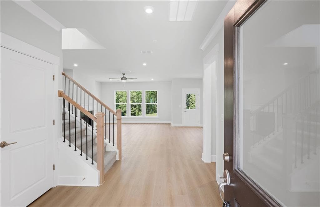 3 bedroom, 3 bathroom, 2,444 sq ft single family residence for sale at 4711 Wilderness Trail, Flowery Branch, GA 30542 — photo 5
