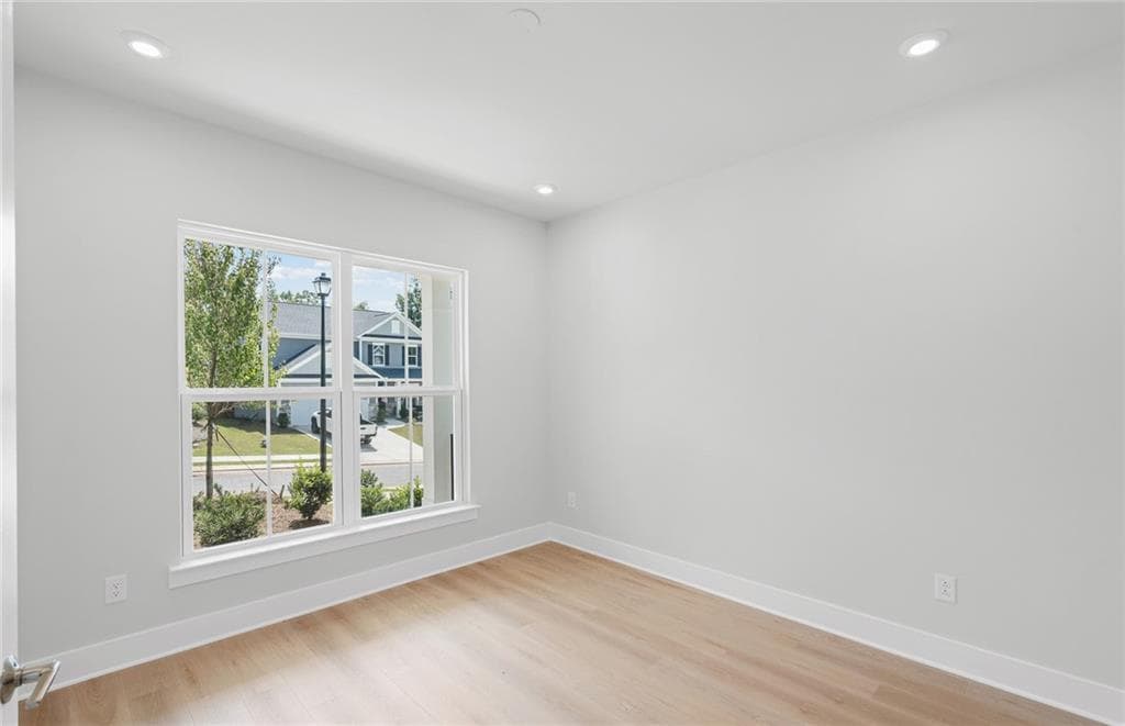 3 bedroom, 3 bathroom, 2,444 sq ft single family residence for sale at 4711 Wilderness Trail, Flowery Branch, GA 30542 — photo 6